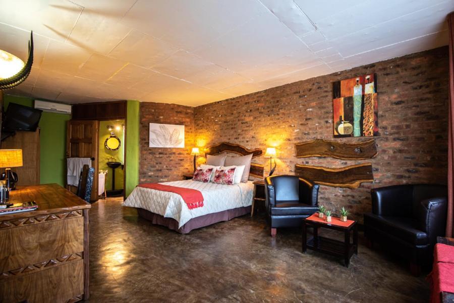 Ndlovu Lodge Pretoria Exterior photo